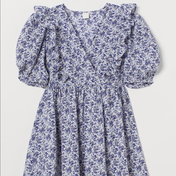 h&m blue puff sleeve dress H&M puff sleeve dress. Great quality and style